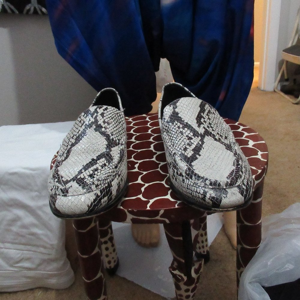 Vince Camuto faux snake loafers size 6.5